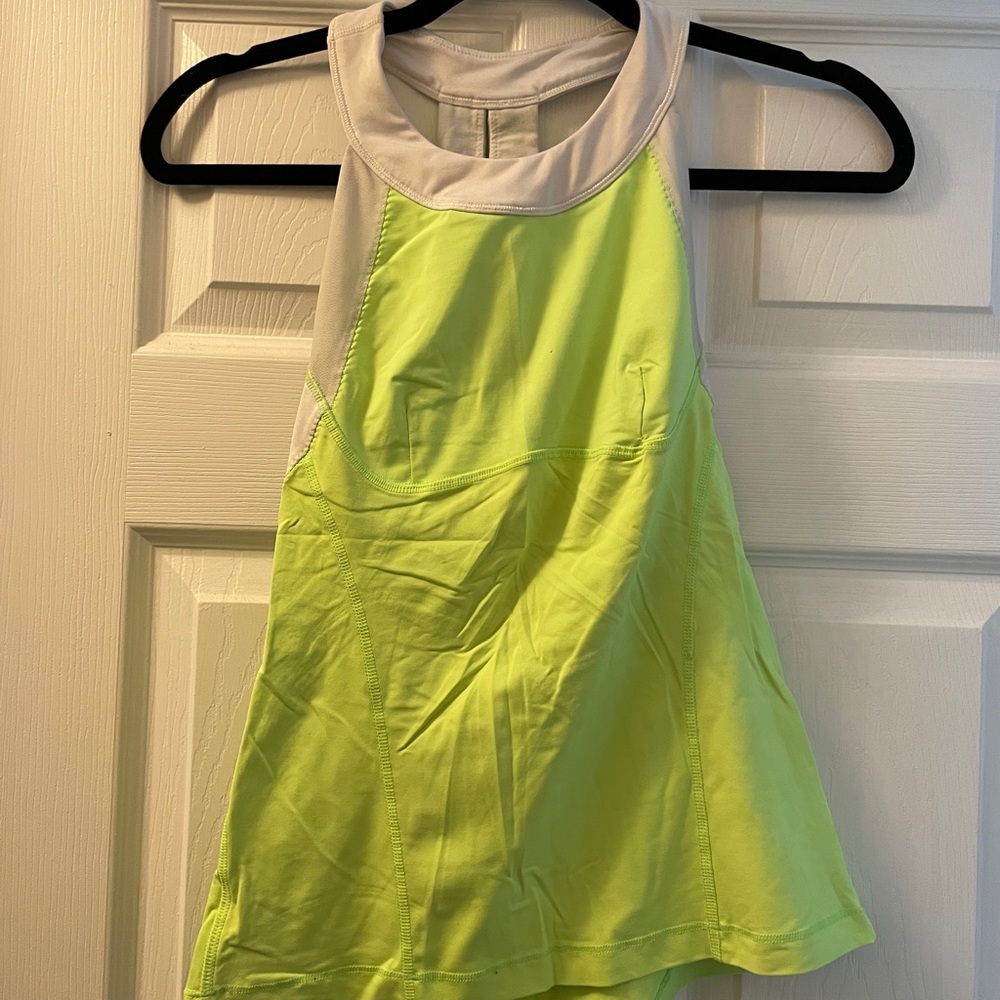 Lululemon top
